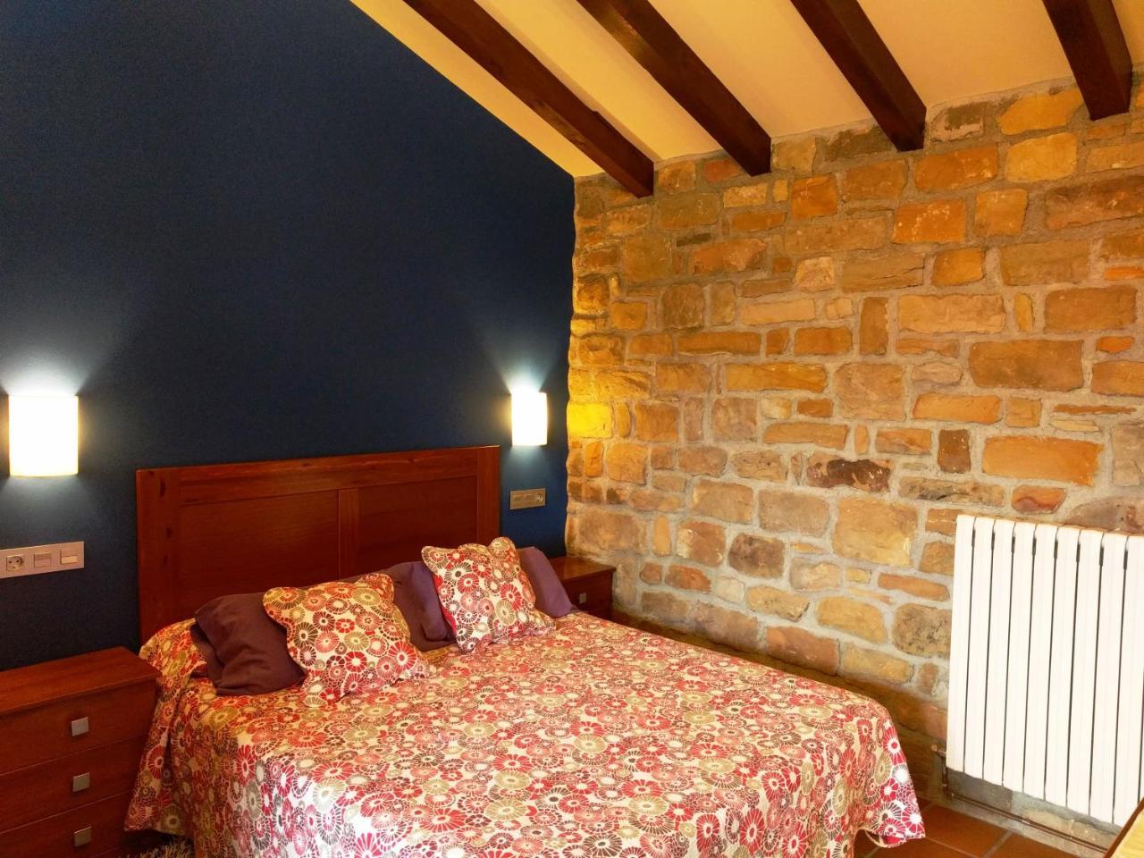 Apartamentos Rurales Knicasia Quintueles ภายนอก รูปภาพ